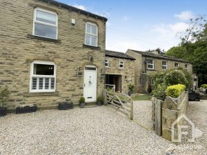 Lane Head Lane, Kirkburton, Huddersfield, HD8 0SQ