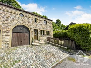 Stockwell Vale, Armitage Bridge, Huddersfield, HD4 7PL